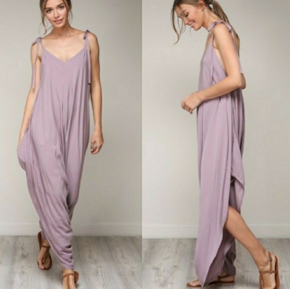 Lightweight Jumpsuit - Picture 2 of 11